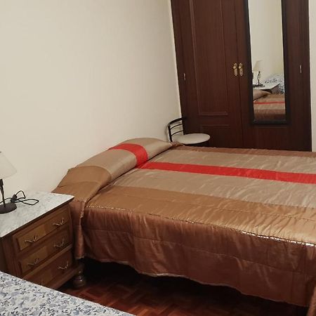 Apartamentos Salamanca Puerta Zamora, Centro, Wifi Con Salon Y 2 Dormitorios, Parking المظهر الخارجي الصورة