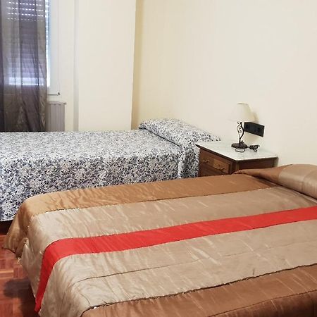 Apartamentos Salamanca Puerta Zamora, Centro, Wifi Con Salon Y 2 Dormitorios, Parking المظهر الخارجي الصورة