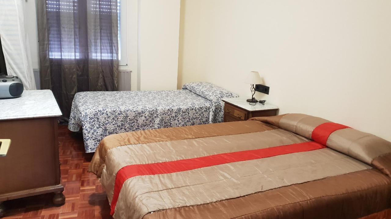 Apartamentos Salamanca Puerta Zamora, Centro, Wifi Con Salon Y 2 Dormitorios, Parking المظهر الخارجي الصورة